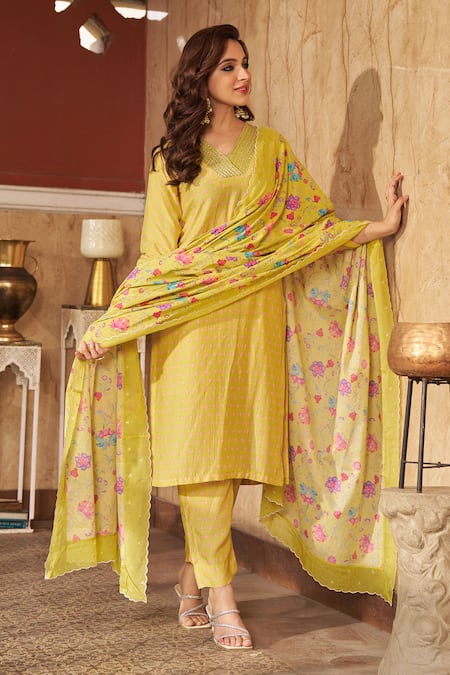 Buy_Negra Elegante_Yellow Muslin, Cotton, Silk Cut Work, Zari V-neck Abstract Print Kurta Pant Set 