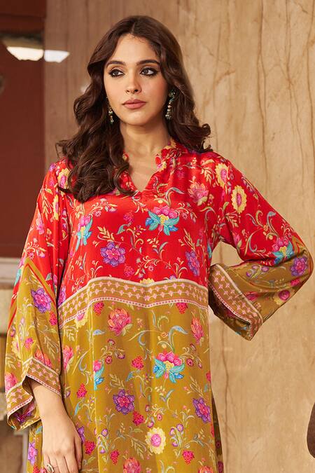 Buy_Negra Elegante_Red Cotton, Silk Mandarin Collar Bloom Print Kurta Set With Pant _Online_at_Aza_Fashions