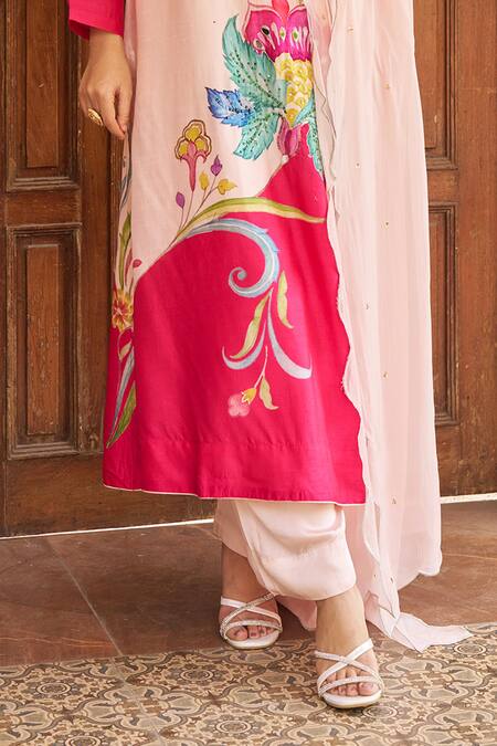 Negra Elegante_Pink Silk, Modal, Organza Sequins, Cut Work V-neck Bloom Print Kurta Pant Set _Online_at_Aza_Fashions