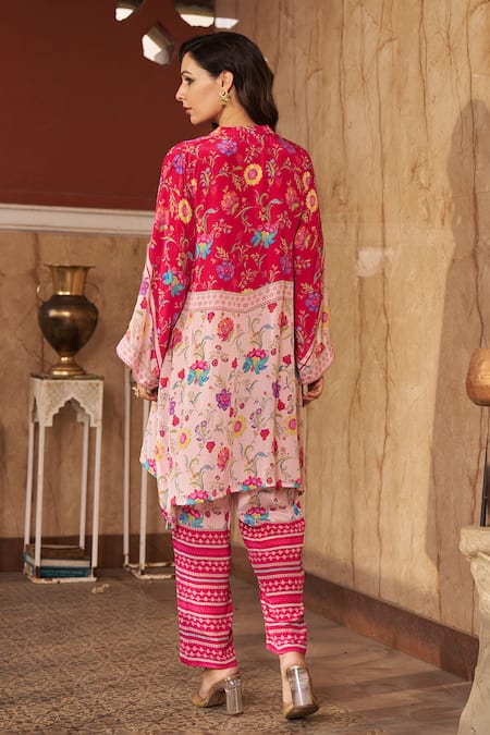 Negra Elegante Floral Printed Kurta Set 