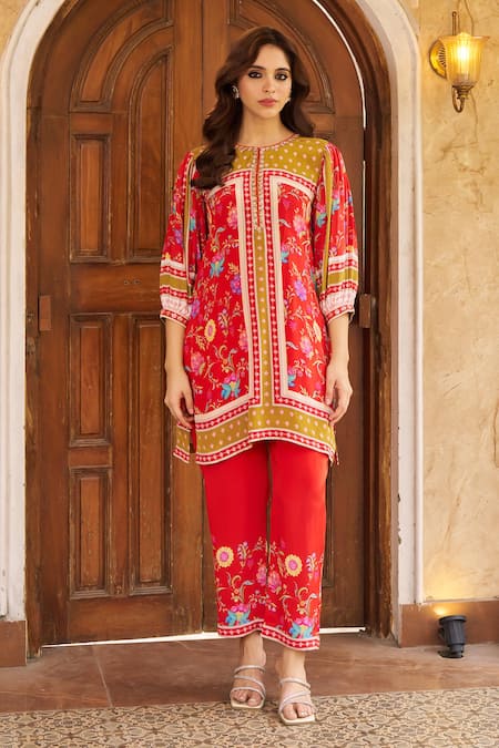 Shop Negra Elegante Red Crepe Embroidery Round Neck Floral Printed Kurta And Pant Set Online at Aza Fashions Shop_Negra Elegante_Red Crepe Embroidery Round Neck Floral Printed Kurta And Pant Set _Online_at_Aza_Fashions