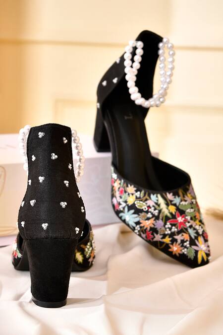 Buy LA Fiza Black Pearls, Embroidery Block Heels Buy_LA Fiza_Black Pearls, Embroidery Block Heels