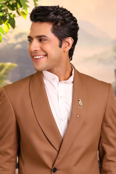 Shop_Cosa Nostraa_Gold Antique Panther Poise Lapel Pin _at_Aza_Fashions