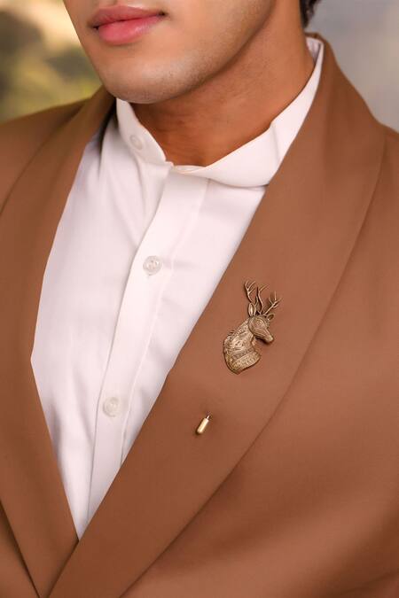 Buy_Cosa Nostraa_Gold Antique Stag Design Lapel Pin 