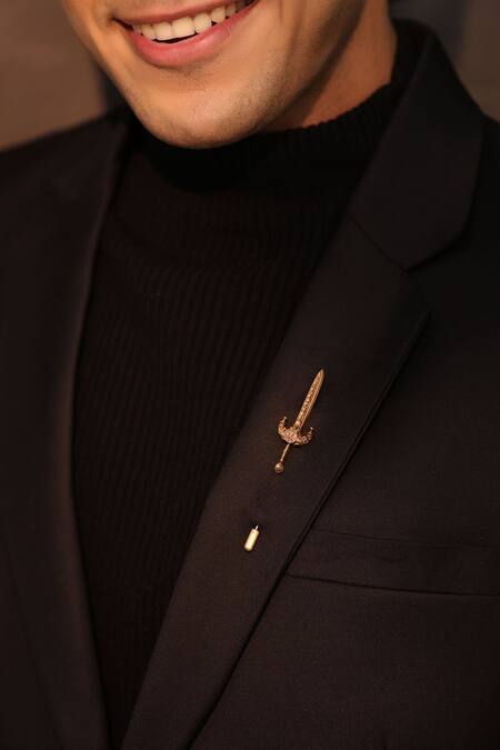 Buy_Cosa Nostraa_Gold Antique Blade Of Valor Lapel Pin 