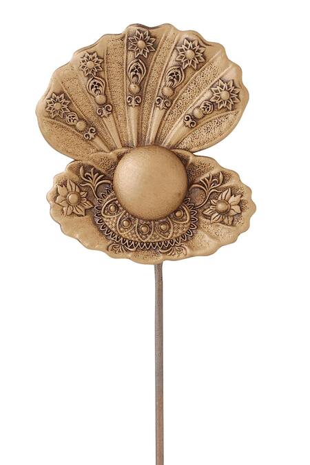 Buy_Cosa Nostraa_Gold Antique Bloom Lapel Pin 