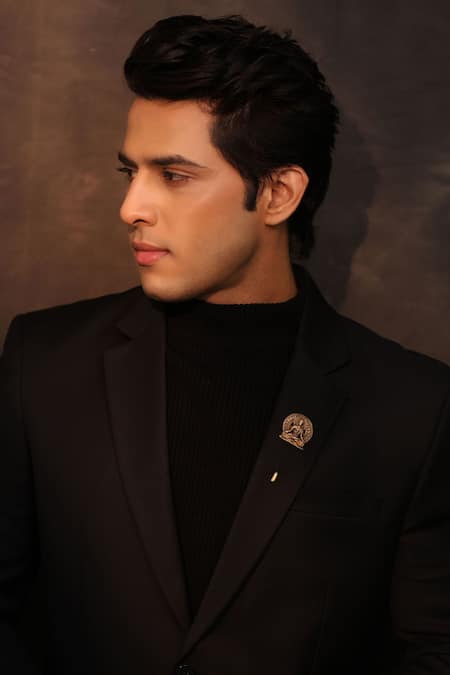 Shop_Cosa Nostraa_Gold Antique Lord Vishnu Lapel Pin _at_Aza_Fashions