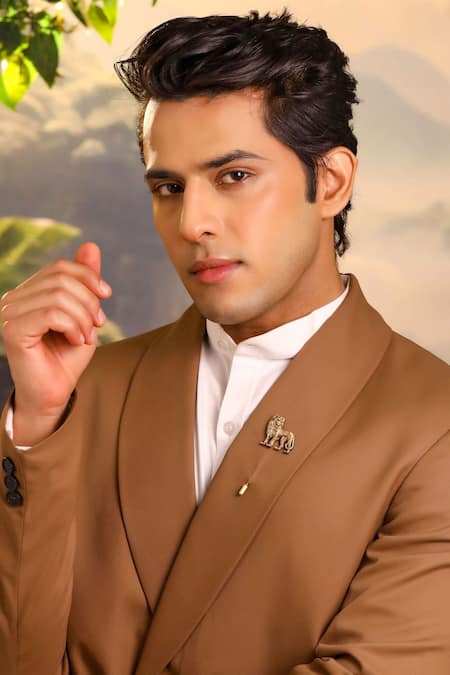 Cosa Nostraa Antique Gold Lion Shaped Lapel Pin 