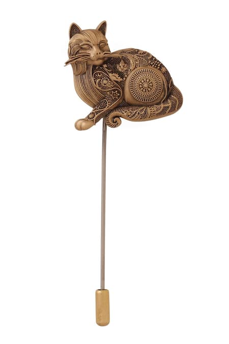 Cosa Nostraa_Gold Feline Whisper Antique Lapel Pin _at_Aza_Fashions