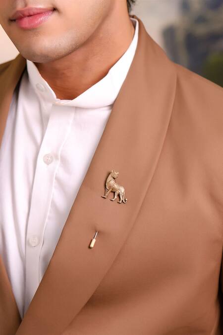 Shop_Cosa Nostraa_Gold Guardian Roar Antique Lapel Pin 