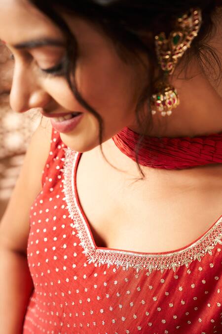 Shop_Almaari By Pooja Patel_Red Chanderi Gota Patti, Applique, Embroidery V-neck Aari Kurta Sharara Set _Online_at_Aza_Fashions