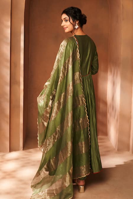 Shop Almaari By Pooja Patel Green Chanderi, Silk Sequins, Embroidery Round Neck Anarkali Set at Aza Fashions Shop_Almaari By Pooja Patel_Green Chanderi, Silk Sequins, Embroidery Round Neck Anarkali Set _at_Aza_Fashions