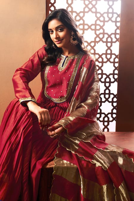 Buy_Almaari By Pooja Patel_Red Chanderi, Silk Sequins Round Neck Yoke Anarkali Set _Online_at_Aza_Fashions