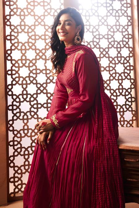 Shop_Almaari By Pooja Patel_Red Chanderi, Silk Gota Patti, Piping, Applique Aari Embroidered Anarkali Set _Online_at_Aza_Fashions