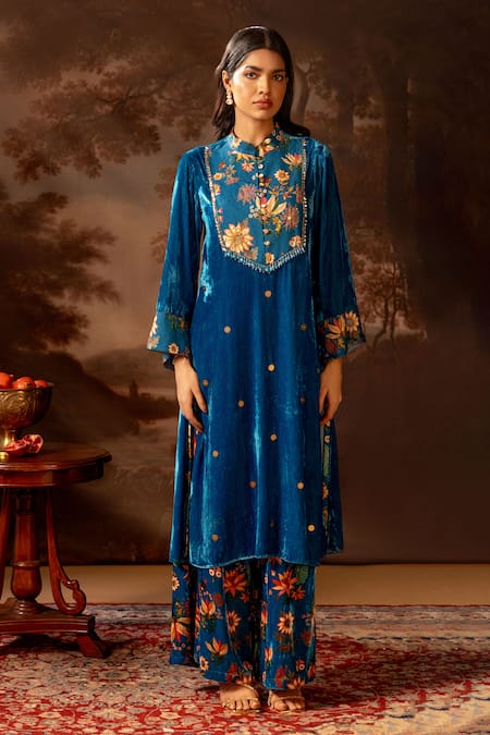 Soup by Sougat Paul Blue Velvet Embroidered Kurta & Pant Set 