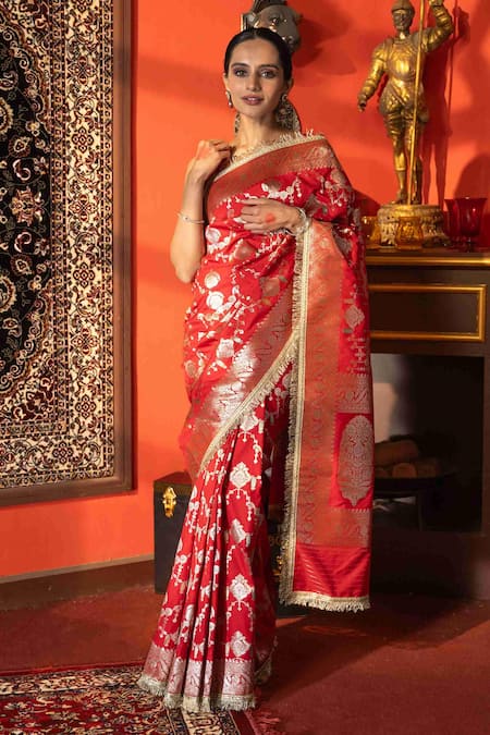 Zal From Benaras Jangla Work Saree With Unstitched Blouse Piece 