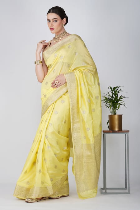 Zal From Benaras Floral Hand Woven Motif Saree With Unstitched Blouse Piece 