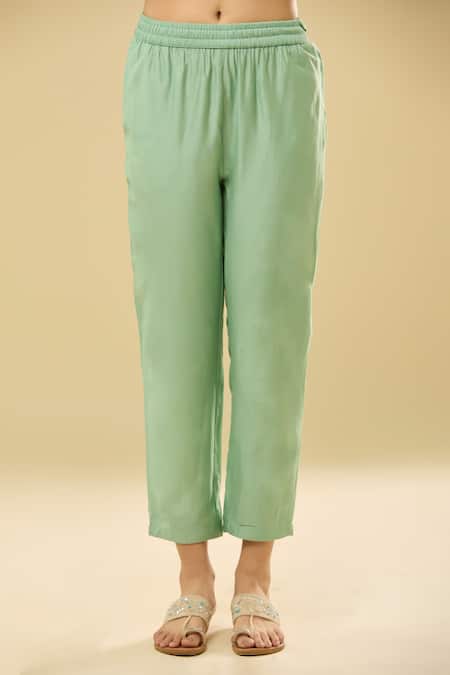 Naintara Bajaj_Green Chanderi Mirrors, Sequins Round Neck Embroidered Kurta And Pant Set _Online_at_Aza_Fashions