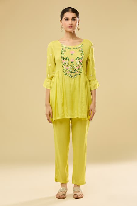 Naintara Bajaj_Yellow Cotton Embroidery Round Neck Floral Gathered Top And Pant Set _Online_at_Aza_Fashions