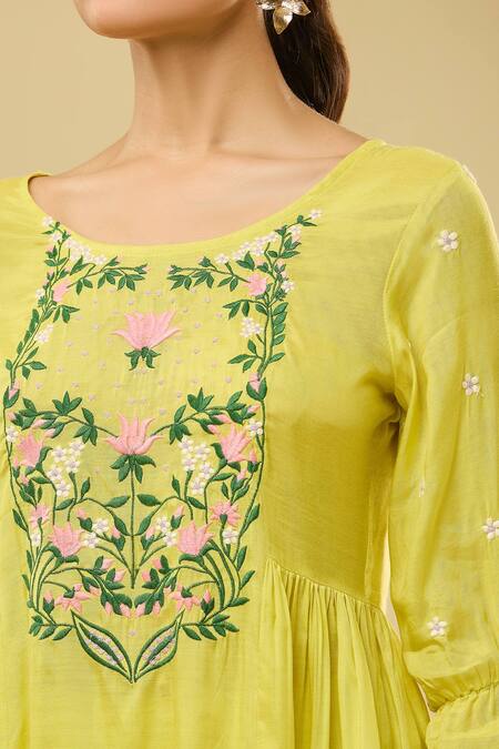 Naintara Bajaj_Yellow Cotton Embroidery Round Neck Floral Gathered Top And Pant Set _at_Aza_Fashions