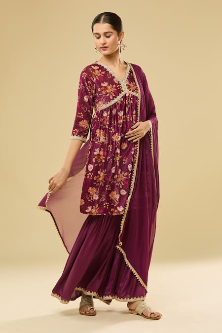 Samyukta Singhania_Purple Velvet, Nylon Embroidery, Lace V-neck Floral Print Anarkali Sharara Set _Online_at_Aza_Fashions
