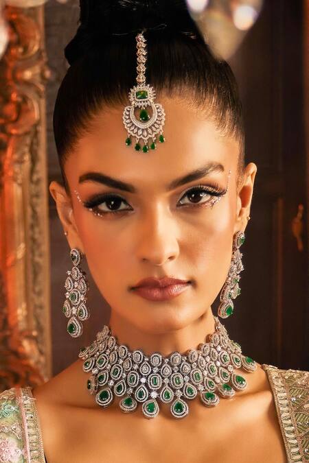 Buy_Ekathva Jaipur_Emerald Green Stones, Smocking Swarovski Choker And Earring Set_Online_at_Aza_Fashions