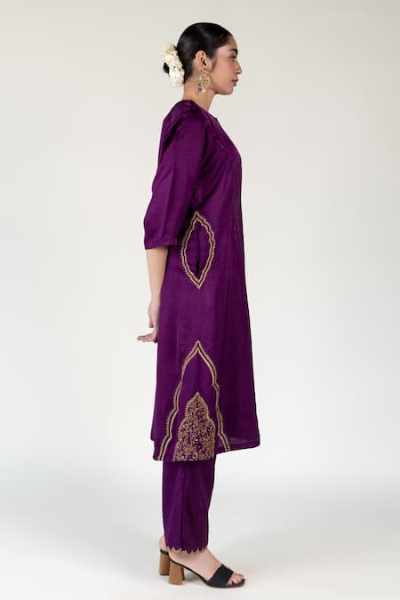 Shop_Nirjara_Purple Silk Embroidery, Zari Keyhole Neck Kurta Set _at_Aza_Fashions