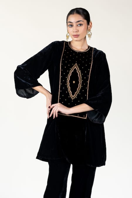 Nirjara Black Silk, Velvet Zari Round Neck Tikki And Zardozi Embroidered Kurta Set at Aza Fashions Nirjara_Black Silk, Velvet Zari Round Neck Tikki And Zardozi Embroidered Kurta Set _at_Aza_Fashions