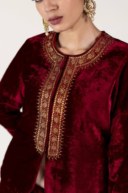 Buy_Nirjara_Maroon Silk Embroidery Round Neck Aari Jacket _Online_at_Aza_Fashions