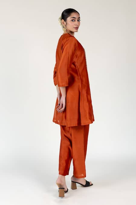 Nirjara Orange Chanderi Silk Embroidery Round Neck Tikki Kurta Set Online at Aza Fashions Nirjara_Orange Chanderi Silk Embroidery Round Neck Tikki Kurta Set _Online_at_Aza_Fashions