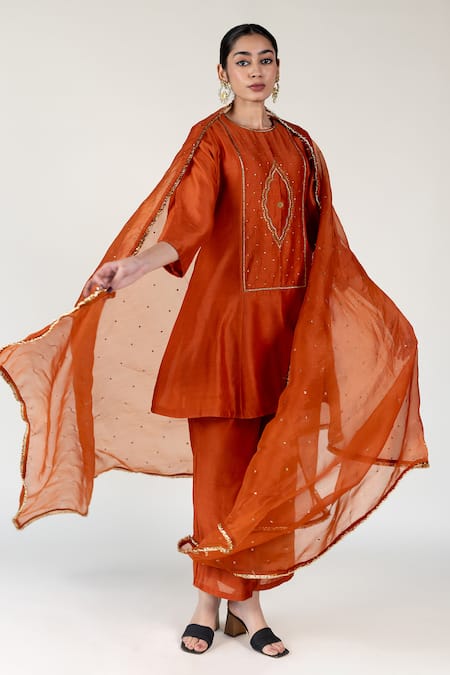 Buy_Nirjara_Orange Silk Organza Embroidery Kiran Lace Dupatta _Online_at_Aza_Fashions