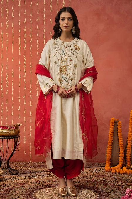 Buy Shivani Bhargava Ivory , Organza, Bloom Embroidered Kurta Set With Dhoti Salwar Buy_Shivani Bhargava_Ivory , Organza, Bloom Embroidered Kurta Set With Dhoti Salwar