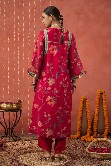 Shop Shivani Bhargava Red Chanderi, Organza, Cotton, Silk Embroidery, Gota Patti Round Neck Kurta Set at Aza Fashions Shop_Shivani Bhargava_Red Chanderi, Organza, Cotton, Silk Embroidery, Gota Patti Round Neck Kurta Set _at_Aza_Fashions