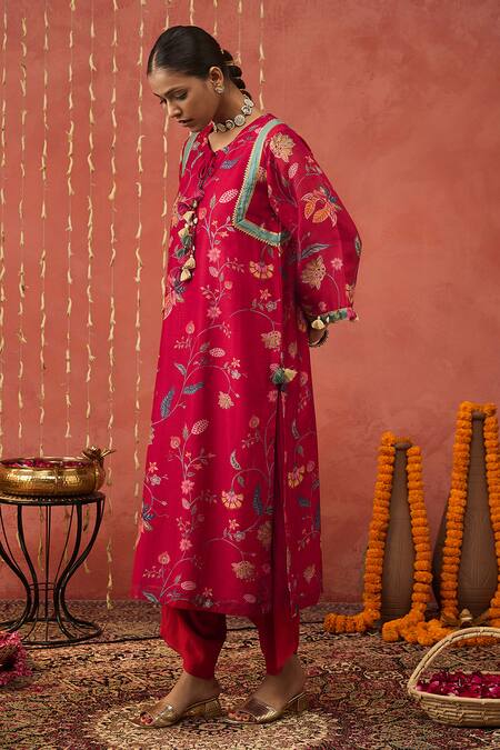 Shivani Bhargava Red Chanderi, Organza, Cotton, Silk Embroidery, Gota Patti Round Neck Kurta Set at Aza Fashions Shivani Bhargava_Red Chanderi, Organza, Cotton, Silk Embroidery, Gota Patti Round Neck Kurta Set _at_Aza_Fashions