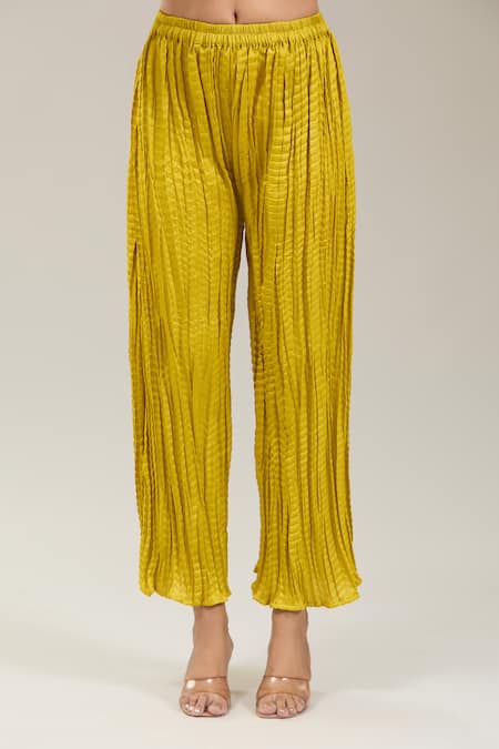 Buy_Kriti Bapna_Green Cotton, Organza, Satin Round Neck Lime Crushed Kurta Pant Set 