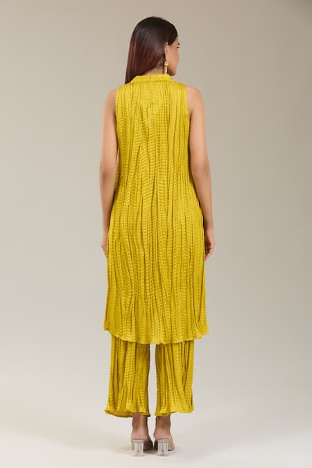 Kriti Bapna Lime Green Crushed Kurta Pant Set 