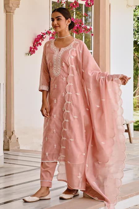 Shop Karaj Jaipur Pink Chanderi, Cotton Embroidery Round Neck Floral Chikankari Kurta Set Shop_Karaj Jaipur_Pink Chanderi, Cotton Embroidery Round Neck Floral Chikankari Kurta Set