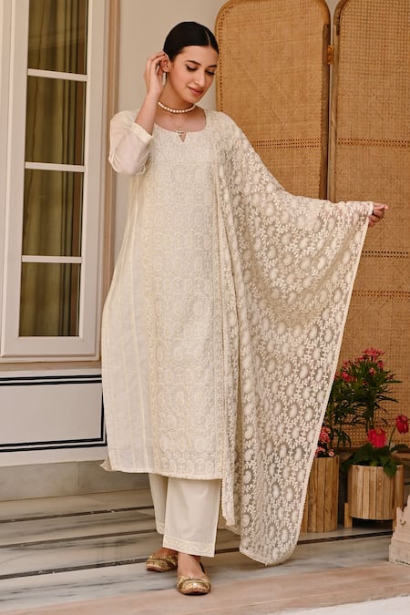 Buy_Karaj Jaipur_Off White Chanderi, Cotton, Chiffon Embroidery Chikankari Paisley Kurta Set _Online_at_Aza_Fashions