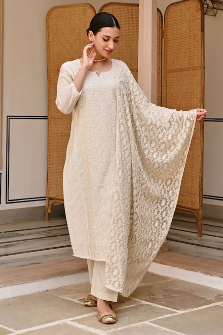 Shop_Karaj Jaipur_Off White Chanderi, Cotton, Chiffon Embroidery Chikankari Paisley Kurta Set _Online_at_Aza_Fashions