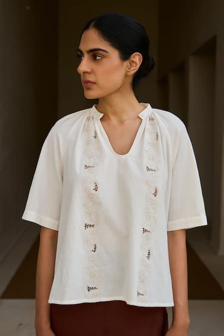 Buy The Summer House Off White Cotton Embroidery Collared Floral Hand Top Buy_The Summer House_Off White Cotton Embroidery Collared Floral Hand Top