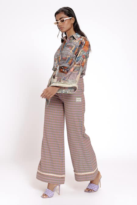 Buy Doh Tak Keh Gray Rayon Collared Scenic Printed Tie-up Crop Shirt Online at Aza Fashions Buy_Doh Tak Keh_Gray Rayon Collared Scenic Printed Tie-up Crop Shirt_Online_at_Aza_Fashions