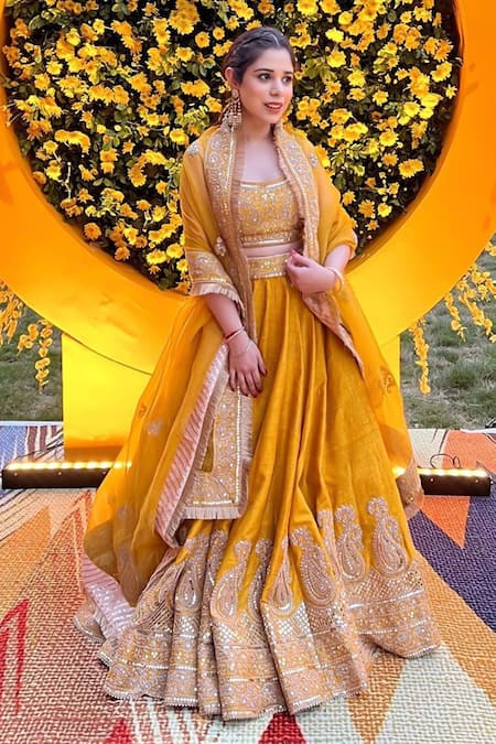 Shop_Sheetal Batra_Yellow , Amna Kiran Dori Placement Embroidered Bridal Lehenga Set _Online_at_Aza_Fashions
