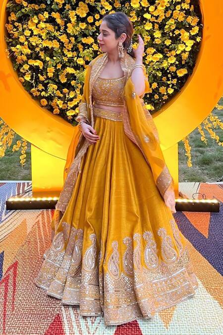 Sheetal Batra_Yellow , Amna Kiran Dori Placement Embroidered Bridal Lehenga Set _at_Aza_Fashions