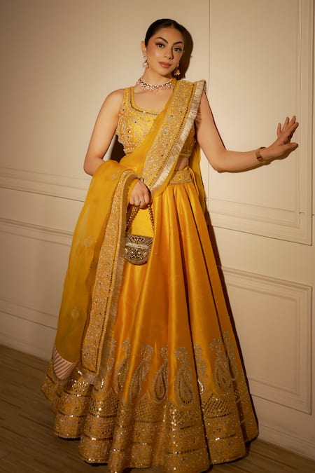 Buy Sheetal Batra Yellow , Amna Kiran Dori Placement Embroidered Bridal Lehenga Set Buy_Sheetal Batra_Yellow , Amna Kiran Dori Placement Embroidered Bridal Lehenga Set