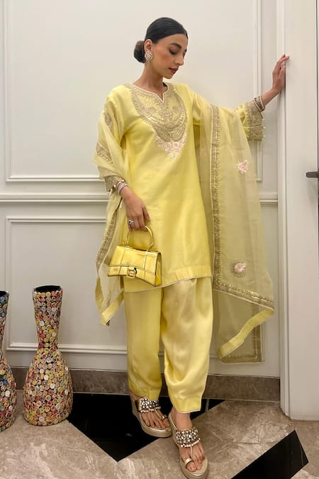 Buy Sheetal Batra Yellow Silk, Chanderi, Satin Embroidery Split V-neck Ashira Kurta With Salwar Buy_Sheetal Batra_Yellow Silk, Chanderi, Satin Embroidery Split V-neck Ashira Kurta With Salwar