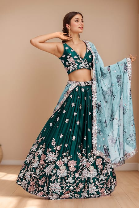 Buy Samyukta Singhania Green Polyester, Organza Sequins, Zari, Stones, Floral Pleated Lehenga Set Buy_Samyukta Singhania_Green Polyester, Organza Sequins, Zari, Stones, Floral Pleated Lehenga Set
