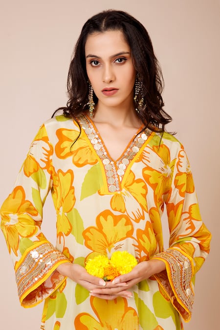 Label Niyami Sunflower Print Kurta Set 