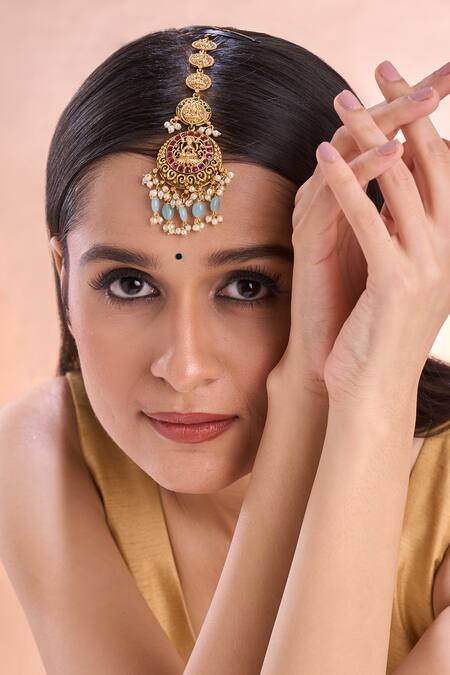 Nazaakat By Samara Singh_Blue Temple Deity Carved Gold Maangtikka _Online_at_Aza_Fashions