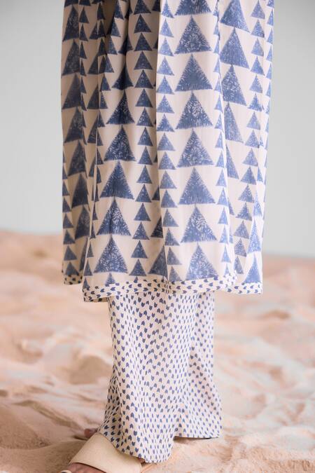 Shop_Cotton And Clay_Off White Modal V-neck Geometric Print Pleated Kurta Set 