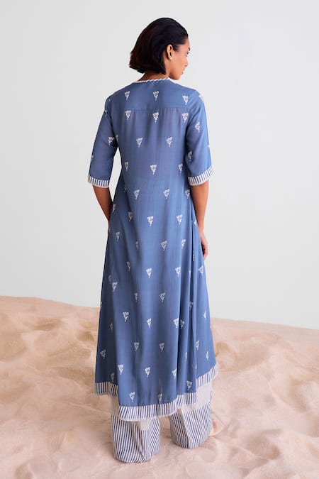 Cotton And Clay Floral Print Kurta Set With Scarf 